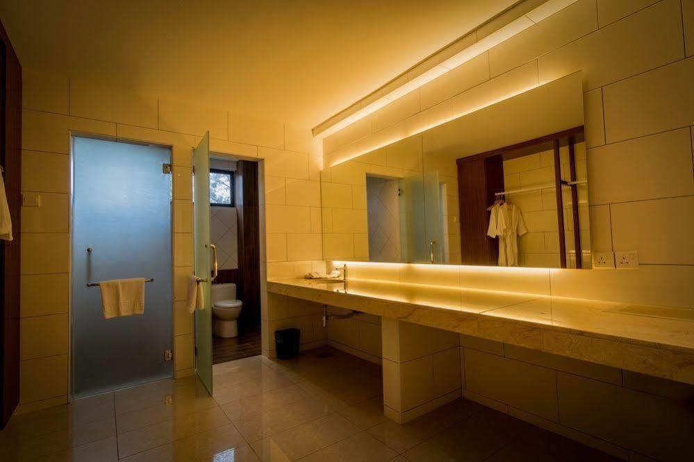 Mandurah Hotel Kuantan Extérieur photo